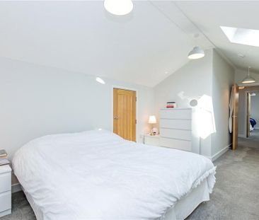 4 bedroom detached house to rent - Photo 4