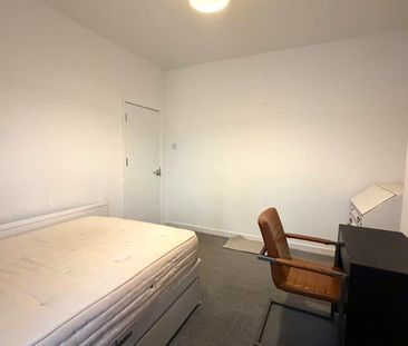 £550 PCM, Furnished Double Room in a Shared House in Ninian Park Ro... - Photo 3