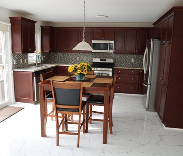 For Lease - 76 Bevington Road, Brampton, Ontario - Photo 6