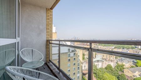 Stylish Riverside Living at Circus Apartments – Canary Wharf E14 8RW - Photo 5