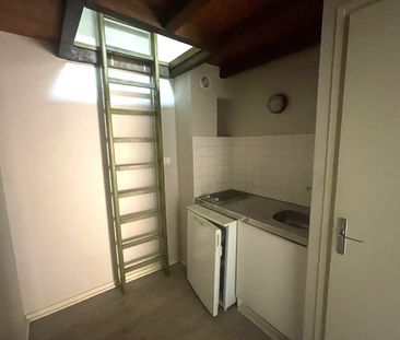 Location Appartement 1 pièce 31m² - Photo 6