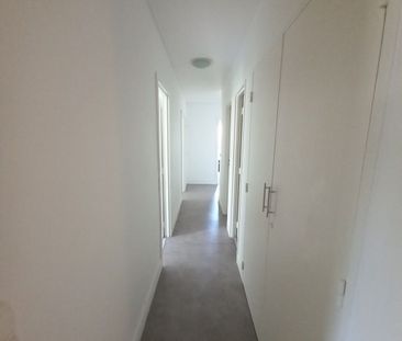 Location Appartement 5 pièces 107m² CHERBOURG OCTEVILLE 50130 - Photo 4