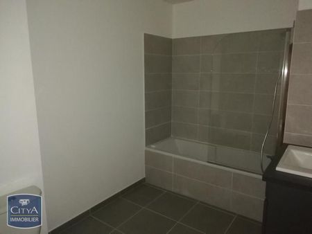 Location Appartement 2 pièces 42m² ST JEAN DE VEDAS 34430 - Photo 2