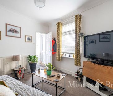 3 bedroom end of terrace house to rent - Photo 1