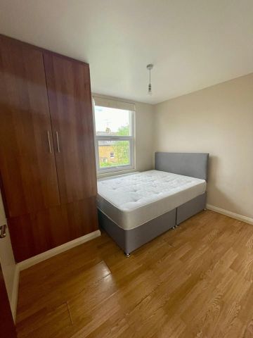 1 Bed Flat, Blackstock Road, N4 - Photo 2