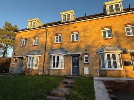 Llys Mieri, Swansea, SA4 - Photo 5