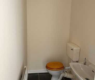 1 Bed Flat, Walker Place, AB11 - Photo 3