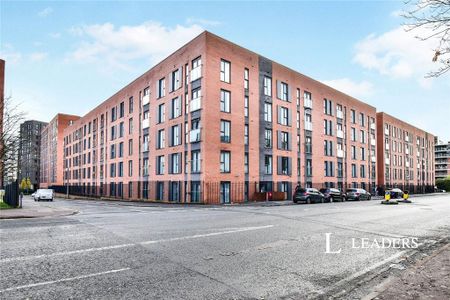 2 bedroom flat to rent - Photo 5