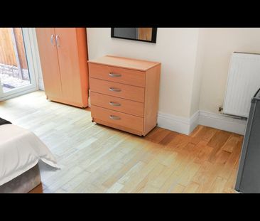 Room in a Shared House, Spring Lane, B24 - Photo 4
