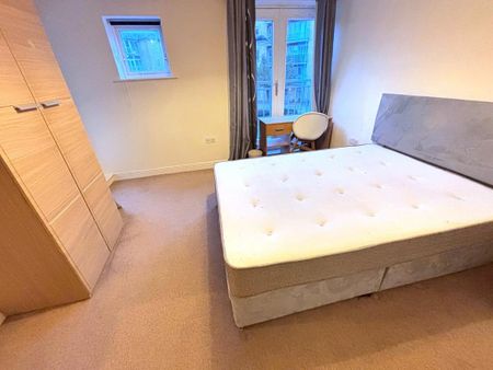 2 bedroom flat to rent - Photo 3