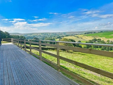 4 bedroom detached house to rent - Photo 3