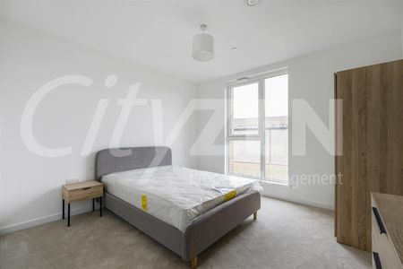 Nestles Avenue, London - Photo 4