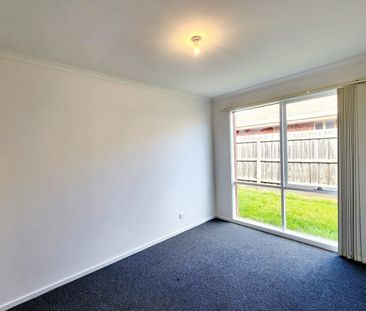 **REGISTER TO INSPECT VIA REALESTATE.COM.AU LINK & PHOTO ID MUST BE... - Photo 3