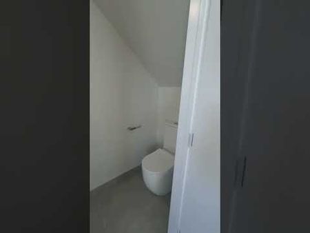 Move-In Ready! Brand New North-Facing 4 Bed, 2... - Photo 5