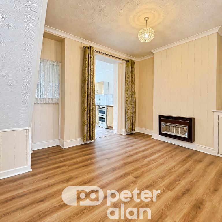 2 bedroom terraced house to rent - Photo 1