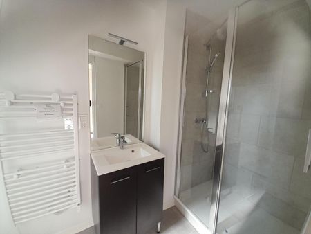 Location Appartement 3 pièces 72m² MACON 71000 - Photo 5