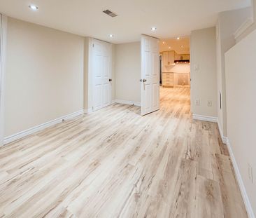 For Lease - 403 Winona Drive Unit# Lower, Toronto, Ontario - Photo 6