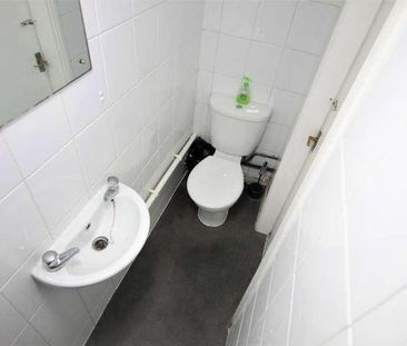 Beechwood Grove, Burley, Leeds, LS4 - Photo 3