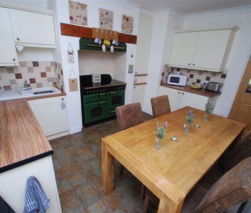 Manchester Road, Thurlstone, Sheffield, S36 9QR - Photo 6