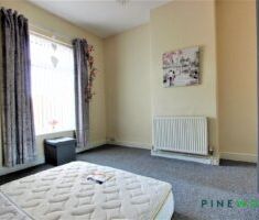 2 BEDROOM House - End Terrace - Photo 6