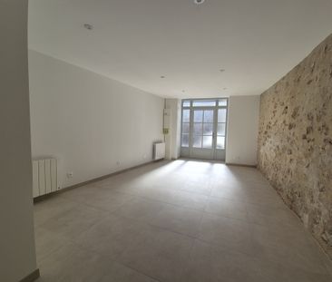 Location Appartement 1 pièce 34m² SABLE SUR SARTHE 72300 - Photo 3