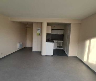 Location Appartement 2 pièces 43m² ORLEANS 45000 - Photo 5