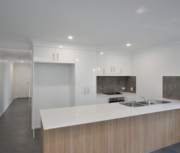 HOME IN POPULAR ESTATE! - Photo 2