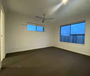 Stunning! 4 Bedroom Home - Available Now - The Meadows - Photo 2