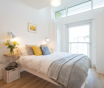 1 Bed Flat, Empire Square South, SE1 - Photo 5