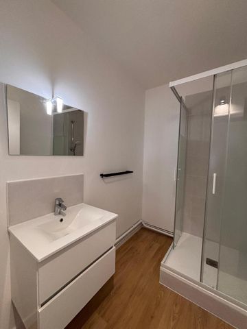 Location Appartement 2 pièces 49m² BORDEAUX 33000 - Photo 4