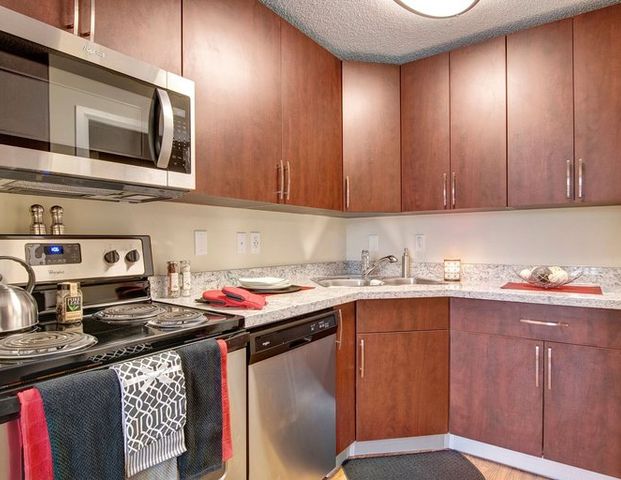 3600 Brentwood | 3600 Brenner Dr. NW, Calgary - Photo 1