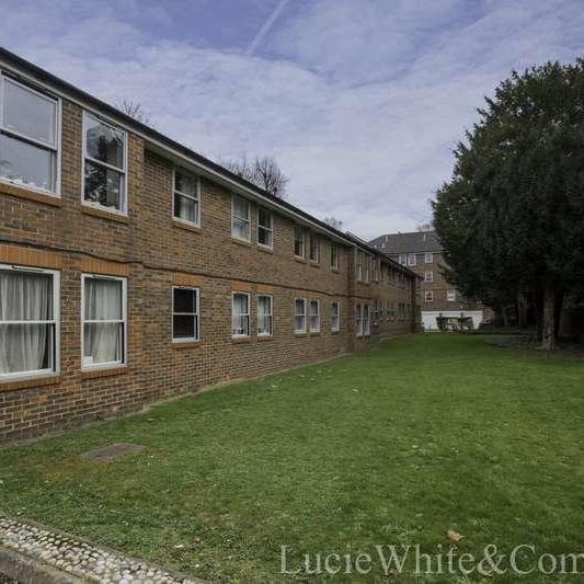 Meudon Court, Surbiton, KT6 - Photo 1