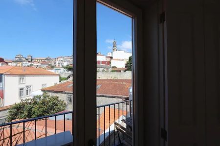 Rua dos Caldeireiros, Porto, Porto District 4050-140 - Photo 2