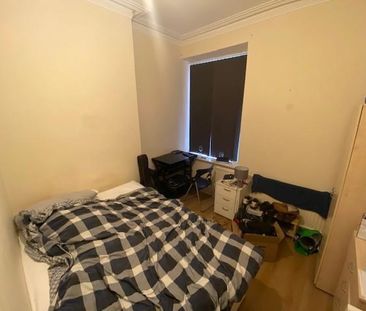 2 bedroom private hall to rent - Photo 1