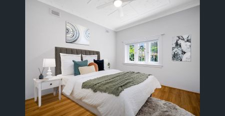 A RARE FIND ! SUN DRENCHED VICTORIAN COTTAGE – LARGE GARDEN FOR ENTERTAINING. - Photo 4