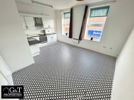 2 bedroom flat to rent - Photo 4