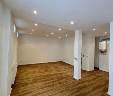 Pronájem bytu 1+1 • 45 m² bez realitkyFrankfurt am Main Ostend Hess... - Photo 4