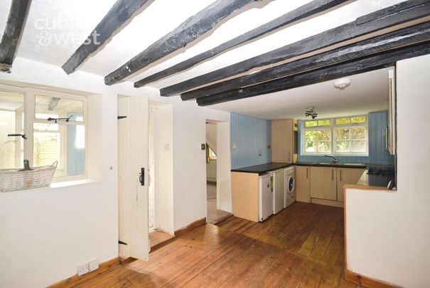 2 bedroom end of terrace house to rent - Photo 1