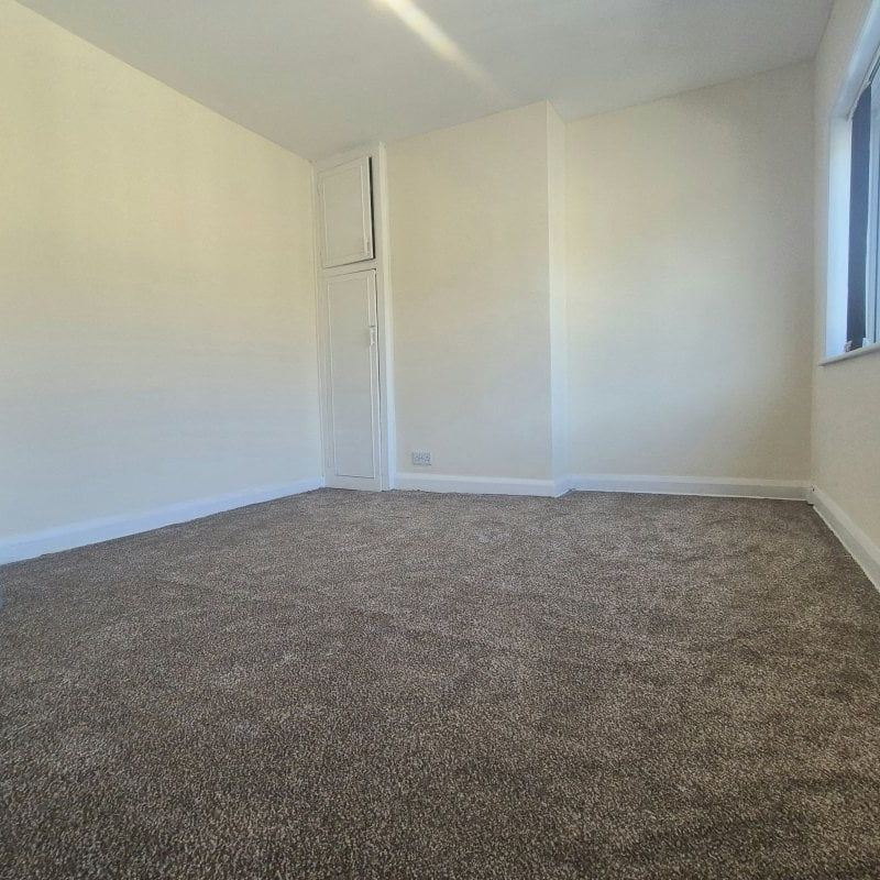 Newstead Grove - Photo 1