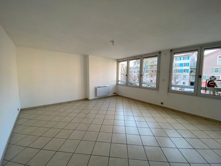 Location Appartement 3 pièces 62m² - Photo 2