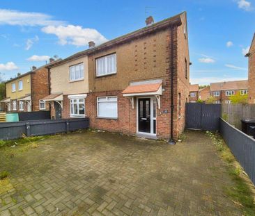 2 bed terraced house to rent in NE32 - Photo 2