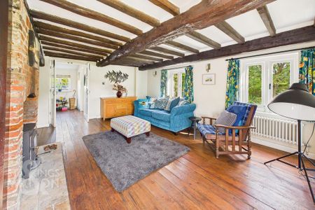 5 bedroom detached house to rent - Photo 4