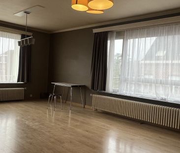 Appartement te huur in Ronse voor € 750 met 2 slaapkamers - Photo 1