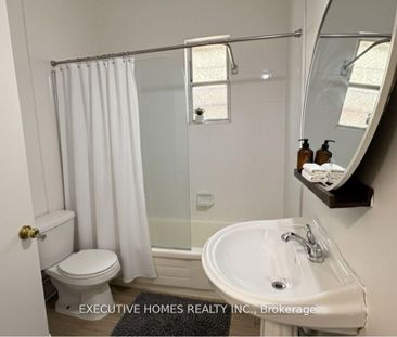 For Lease - 650 Oxford Street, London East, Ontario - Photo 4