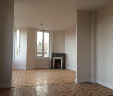 Location Appartement 4 pièces 85m² BAS EN BASSET 43210 - Photo 2
