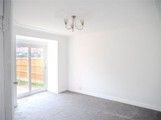 3 bedroom semi-detached house to rent - Photo 1