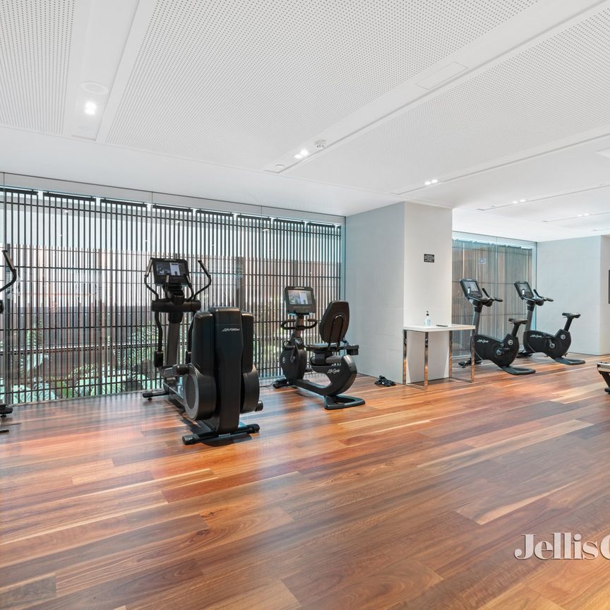 323/280 Albert Street, East Melbourne - Photo 1