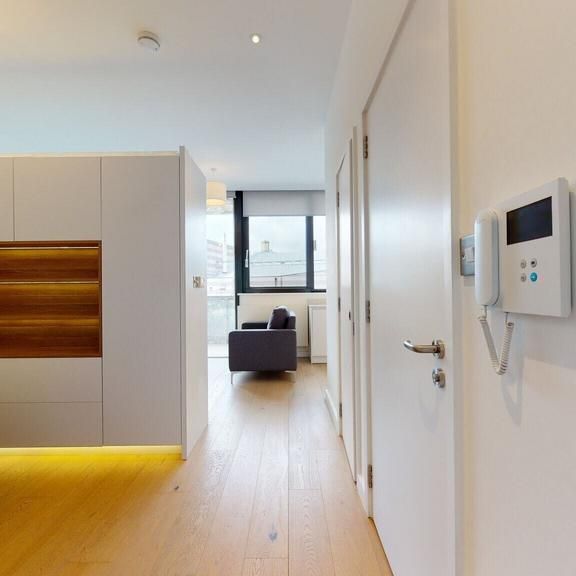 Studio to rent - Photo 1
