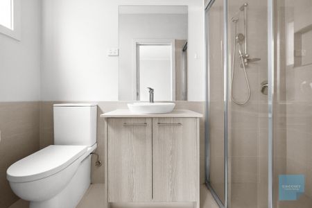 Please contact catie@sweeneyea.com.au for private inspections. - Photo 3