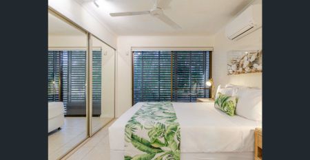 GROUND-FLOOR UNIT - PRIME LOCATION - Photo 3